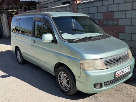 Honda Stepwgn, 2004 — photo 2