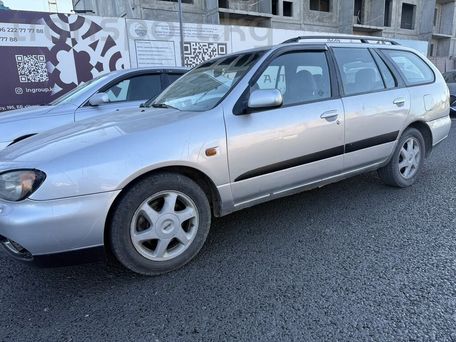 Nissan Primera, 2001 — 照片 2