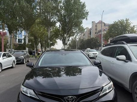 Toyota Camry, 2017 — фото 1