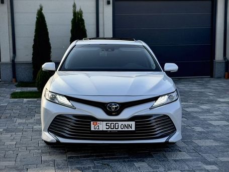 Toyota Camry, 2018 — 照片 5