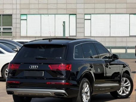 Audi Q7, 2019 — photo 2