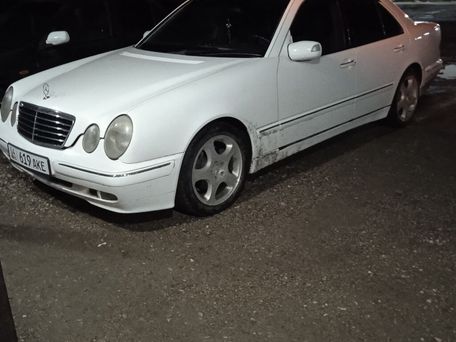 Mercedes-Benz E-Класс, 2001 — photo 1