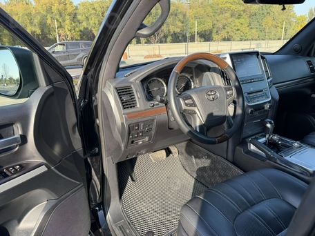 Toyota Land Cruiser, 2018 — photo 12