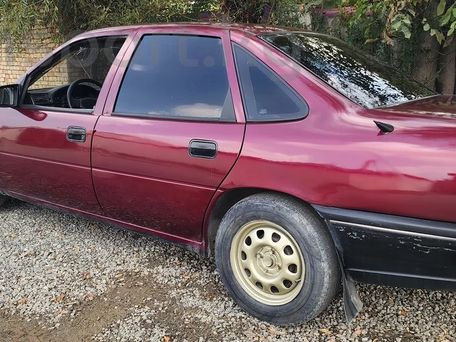 Opel Vectra, 1991 — сүрөт 3