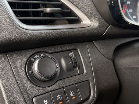 Chevrolet Spark, 2018 — сүрөт 11