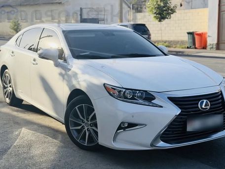 Lexus ES, 2016