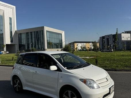 Toyota Ist, 2003 — 照片 3