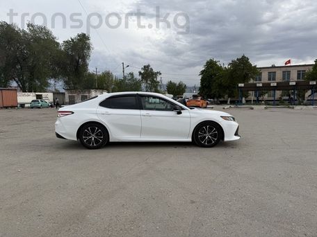 Toyota Camry, 2020 — photo 1