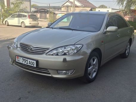 Toyota Camry, 2005 — фото 1