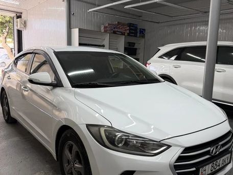 Hyundai Avante, 2018 — фото 1