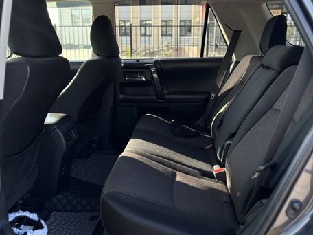 Toyota 4Runner, 2018 — photo 13