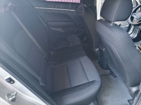 Hyundai Elantra, 2018 — сүрөт 8