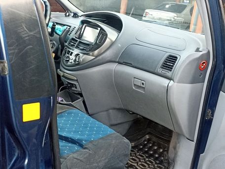 Toyota Previa, 2001