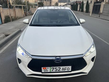 BYD E2, 2022 — photo 1