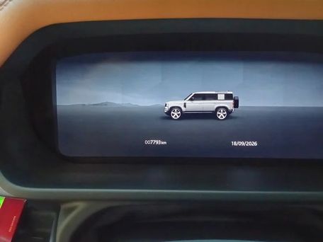 Land Rover Defender, 2024 — photo 11