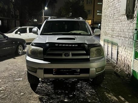 Toyota 4Runner, 2004 — photo 1