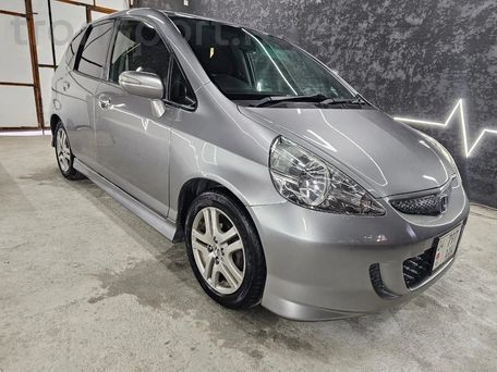Honda Fit, 2004 — фото 2