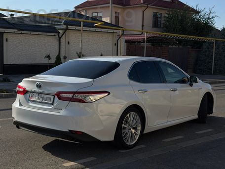 Toyota Camry, 2019 — 照片 6