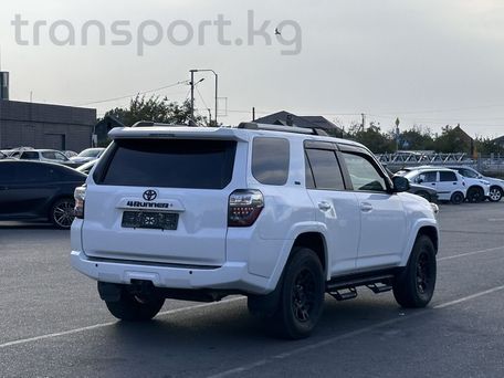 Toyota 4Runner, 2019 — сүрөт 4
