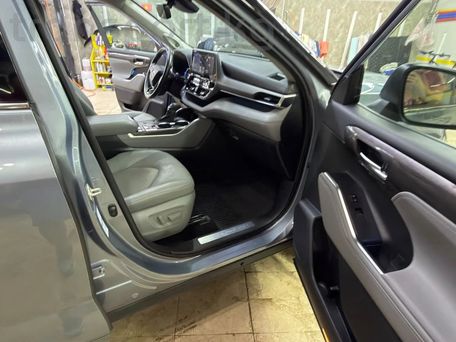 Toyota Highlander, 2020 — photo 11