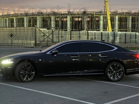 Lexus LS, 2018 — фото 1
