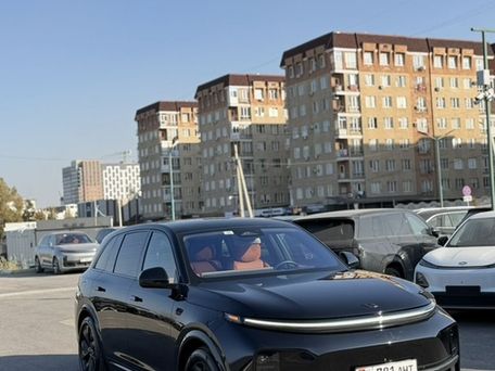 Li Auto (Lixiang) L7, 2023 — 照片 2