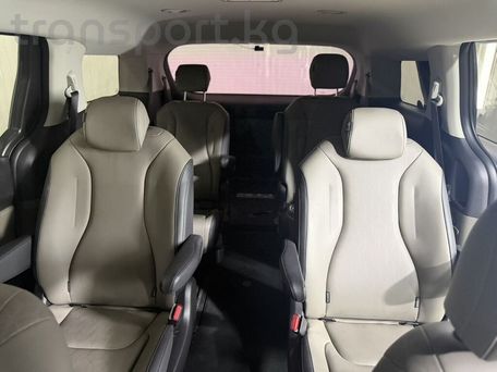 Kia Carnival, 2025 — photo 7