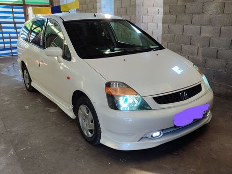 Honda Stream, 2002 — 照片 2
