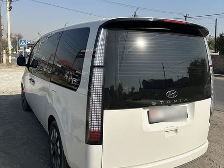 Hyundai Staria, 2024 — photo 2