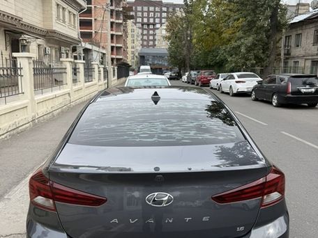 Hyundai Avante, 2018 — 照片 2