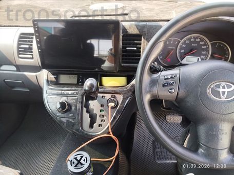Toyota Wish, 2003 — photo 4
