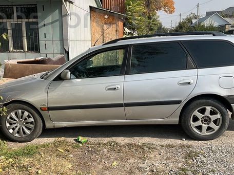 Toyota Avensis, 2002 — photo 2