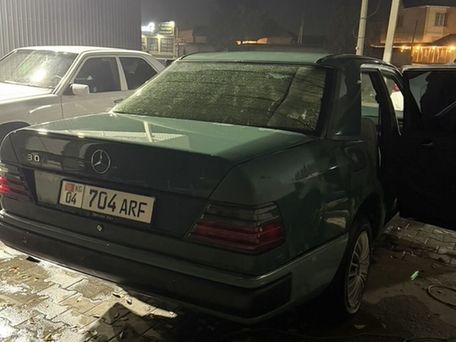 Mercedes-Benz W124, 1990 — сүрөт 5