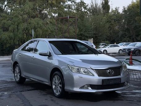 Toyota Camry, 2012 — фото 2