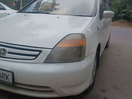 Honda Stream, 2001