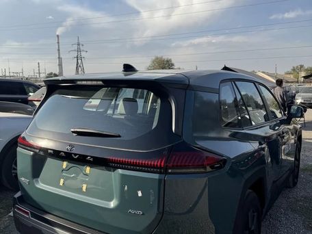 Toyota RAV4, 2026 — photo 5