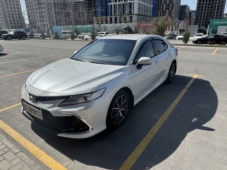 Toyota Camry, 2021 — фото 3