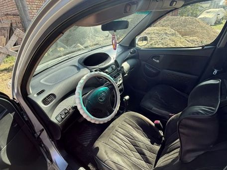 Toyota Yaris Verso, 2004 — 照片 8
