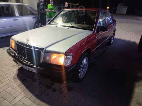 Mercedes-Benz 190 (W201), 1991 — сүрөт 4