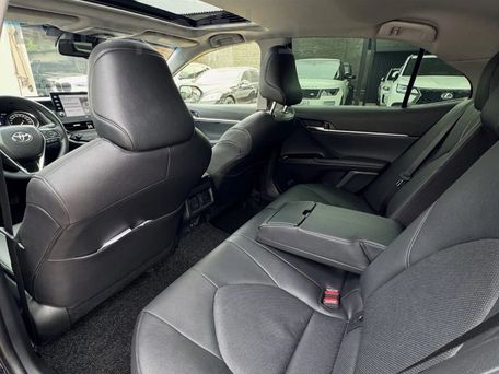 Toyota Camry, 2023 — фото 12