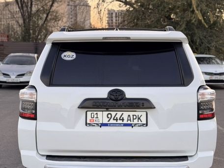 Toyota 4Runner, 2020 — photo 5