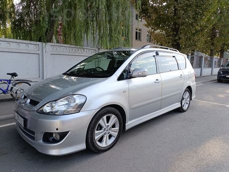 Toyota Ipsum, 2003 — фото 1