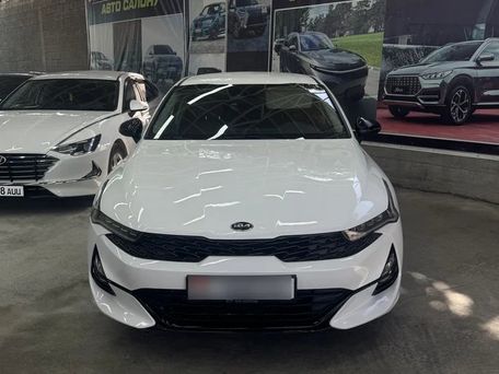Kia K5, 2021
