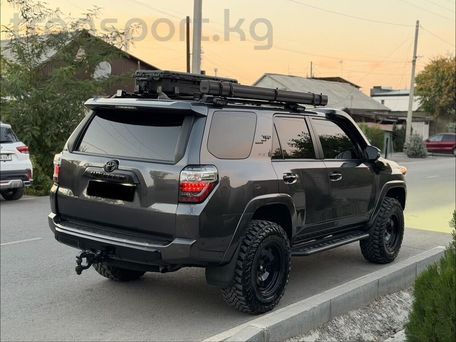 Toyota 4Runner, 2020 — сүрөт 4