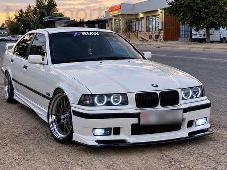 BMW 3 серии, 1992 — 照片 1
