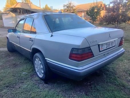 Mercedes-Benz W124, 1994 — фото 6