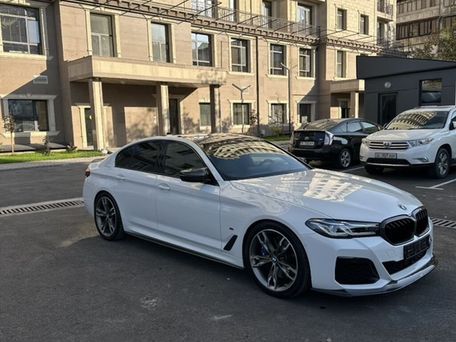 BMW 5 серии, 2022 — photo 1