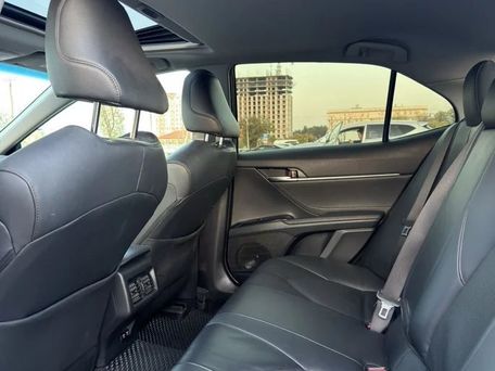 Toyota Camry, 2018 — сүрөт 6