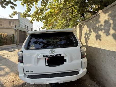 Toyota 4Runner, 2022 — photo 4