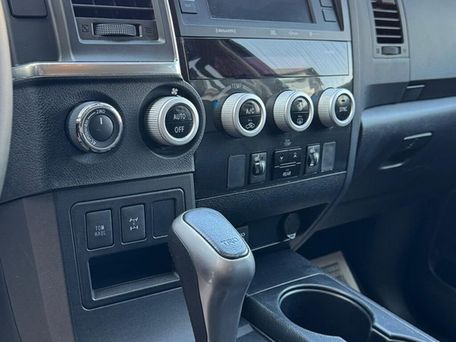 Toyota Sequoia, 2020 — photo 6
